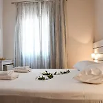 Akro 3*