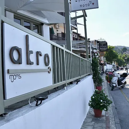 Akro 3*
